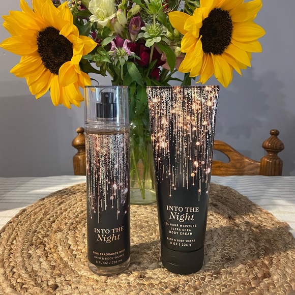 SOLD (B&BW) Into The Night - Picture 2 of 10